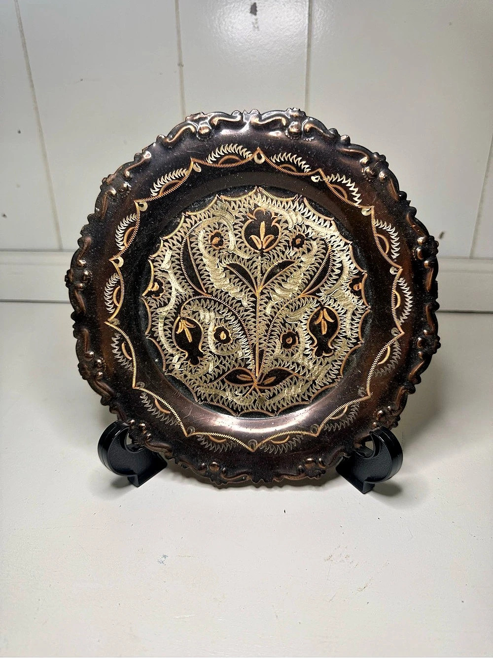 Embroidered Floral Decorative Plate in Brown & Gold